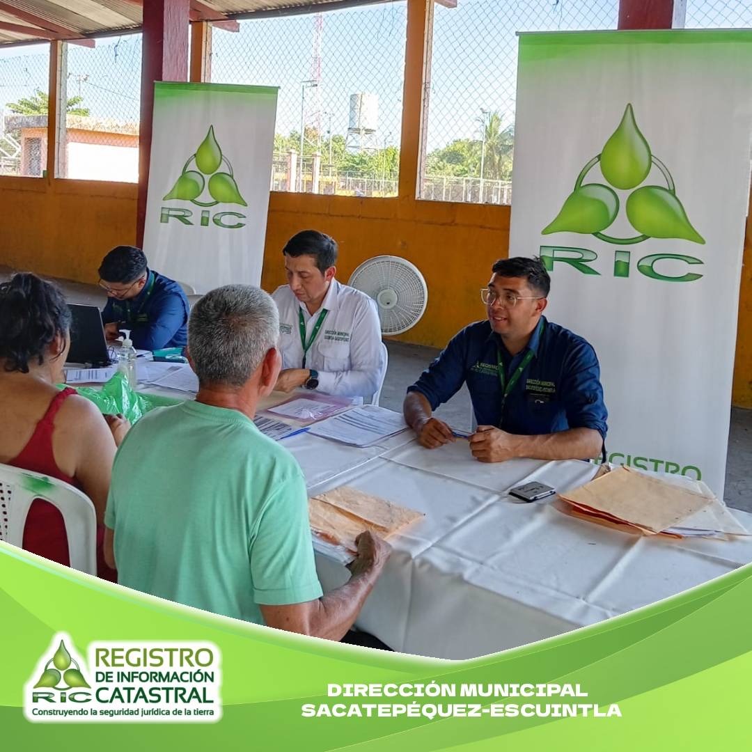 Socialización proceso de Titulación Especial y Registro a Titulares Catastrales en Aldea El Arenal y la cabecera del municipio de La Democracia, Escuintla.